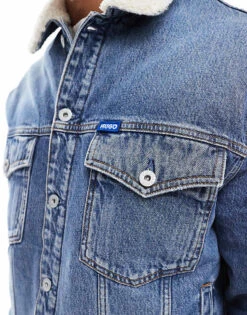 HUGO Blue Dex Denim Trucker Jacket In Midwash Blue With Sherpa Collar For Men 7 HUGO Blue Dex Denim Trucker Jacket In Midwash Blue With Sherpa Collar For Men -Hugoro Store 206890981 3