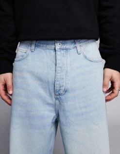 HUGO Blue Mason Loose Fit Denim Jeans In Lightwash Blue For Men -Hugoro Store 206891069 4