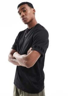 HUGO Red Deternati T-shirt In Black With Sleeve Trim For Men -Hugoro Store 206892477 1 black 1