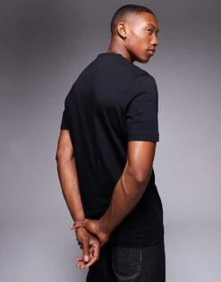 HUGO Red Delayer Chest Print T-shirt With Smoked Stacked Logo In Black For Men -Hugoro Store 207343211 3